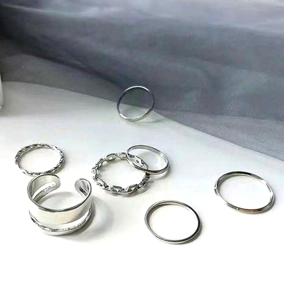 🔥NEW🔥7 Pcs Ring Set Silver Color - Picture 1 of 4